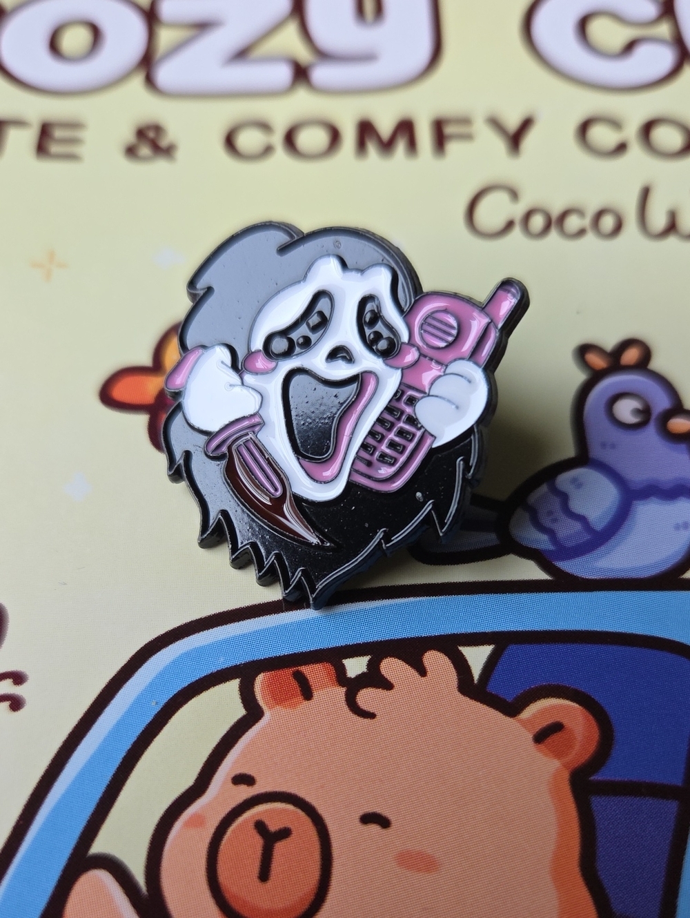 Cute Scream Face Enamel Pin - Pink & Black